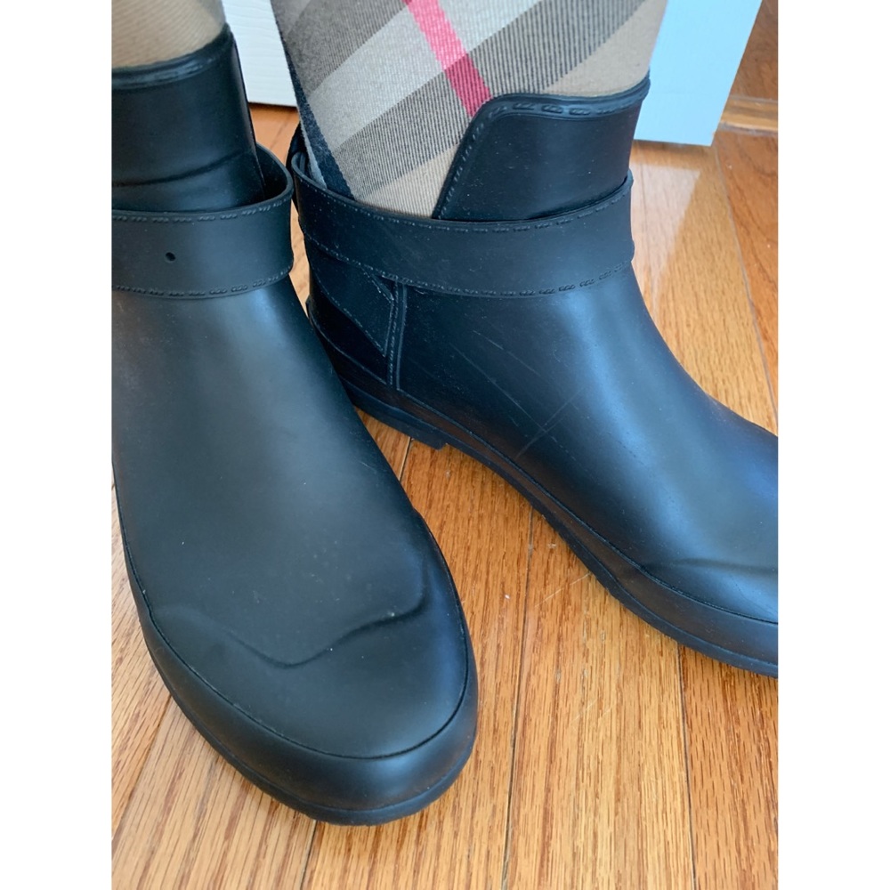 Burberry Simeon signature check rain boots - Picture 7 of 8